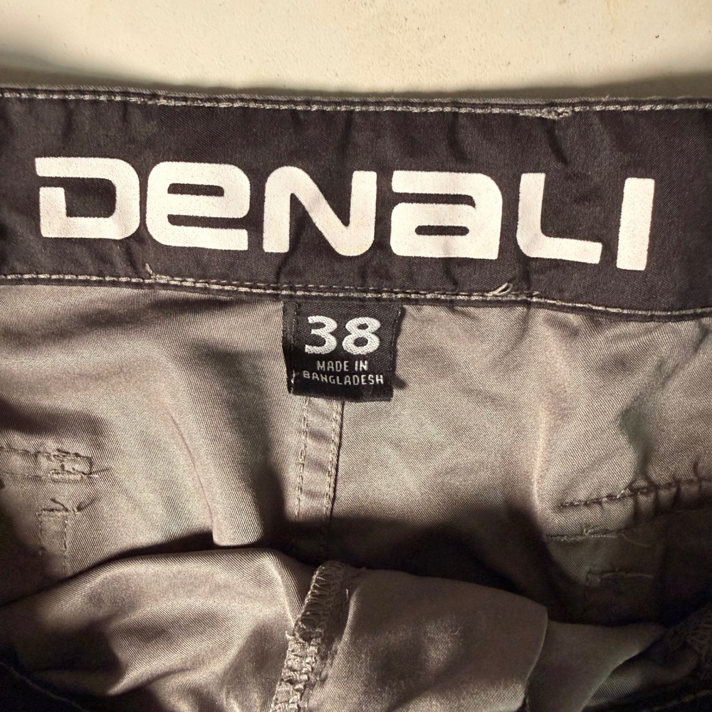 Denali Mens Cargo Shorts Gray Sea Fog Hiking Outdoor Belted D450350S Size 38 - Picture 2 of 6
